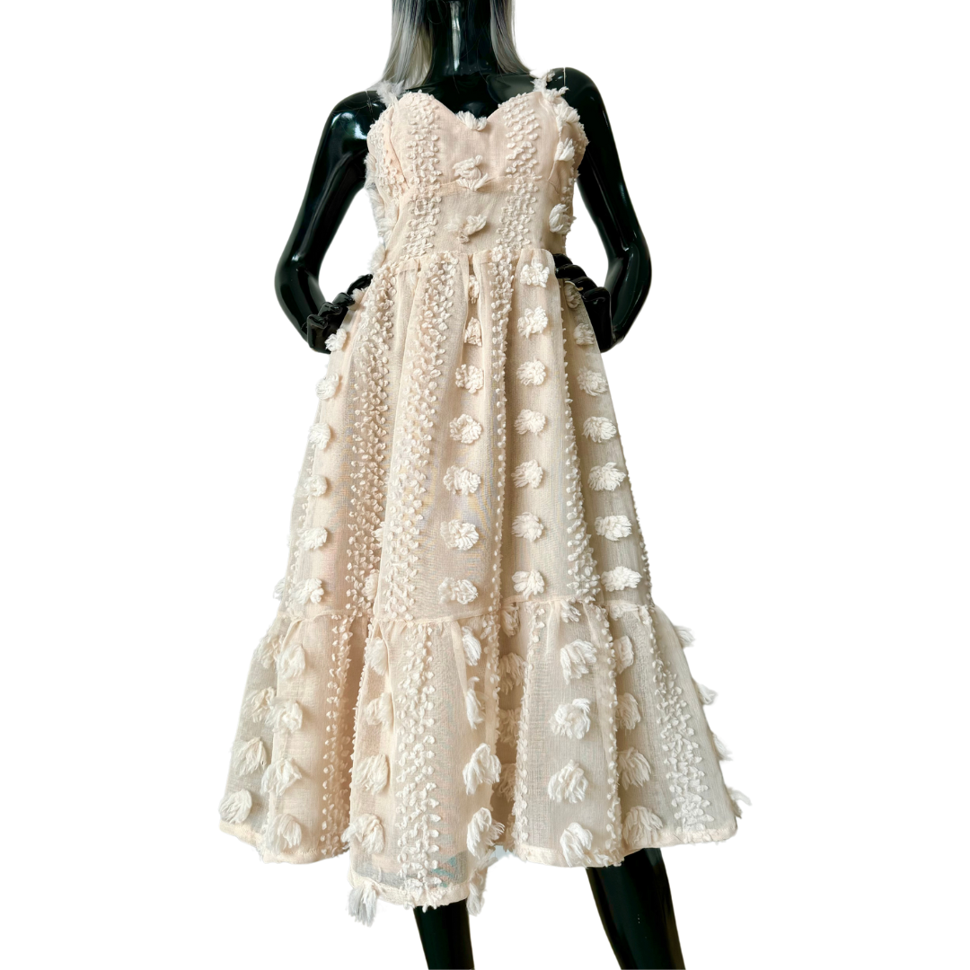 Vestido midi hampón con flores 3D
