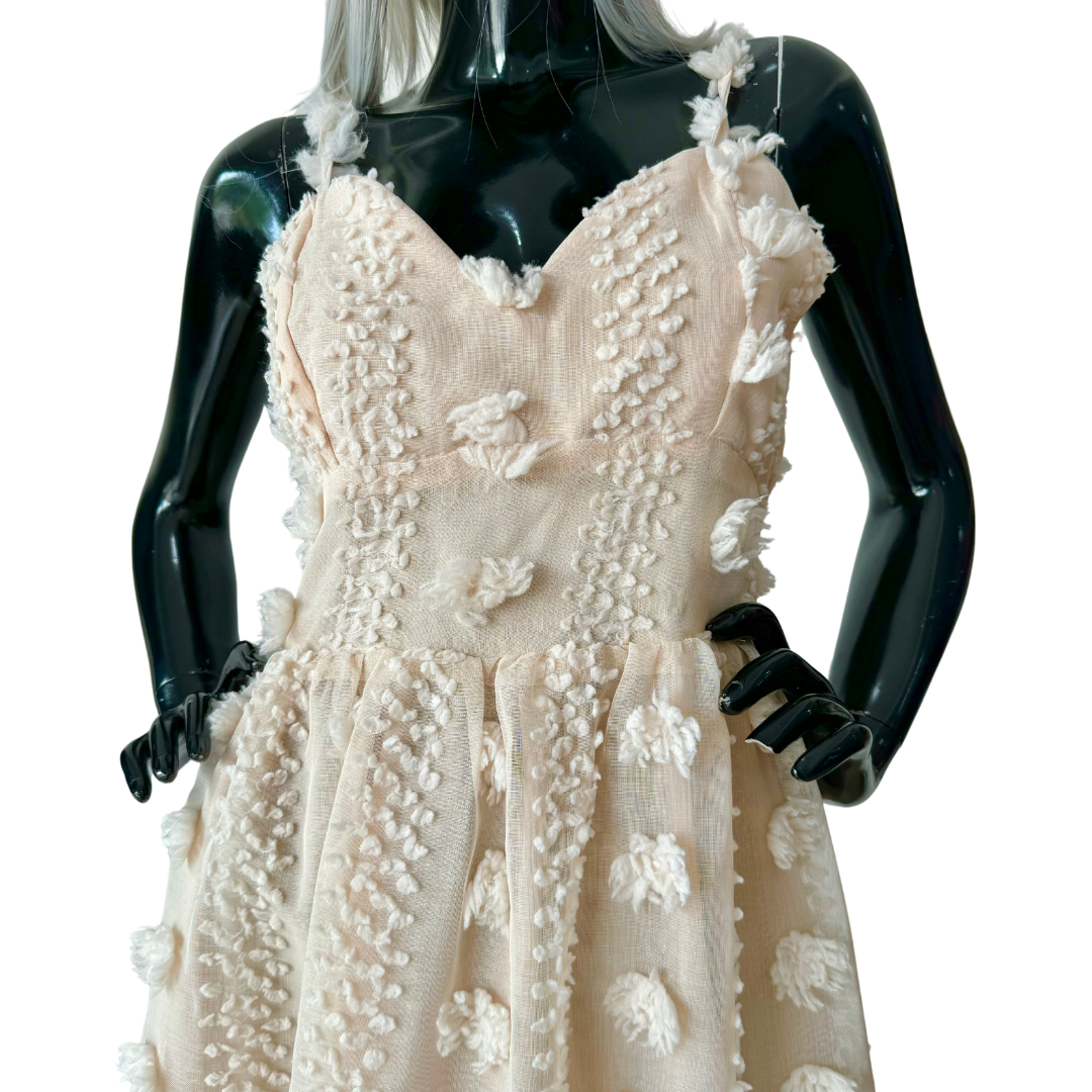 Vestido midi hampón con flores 3D