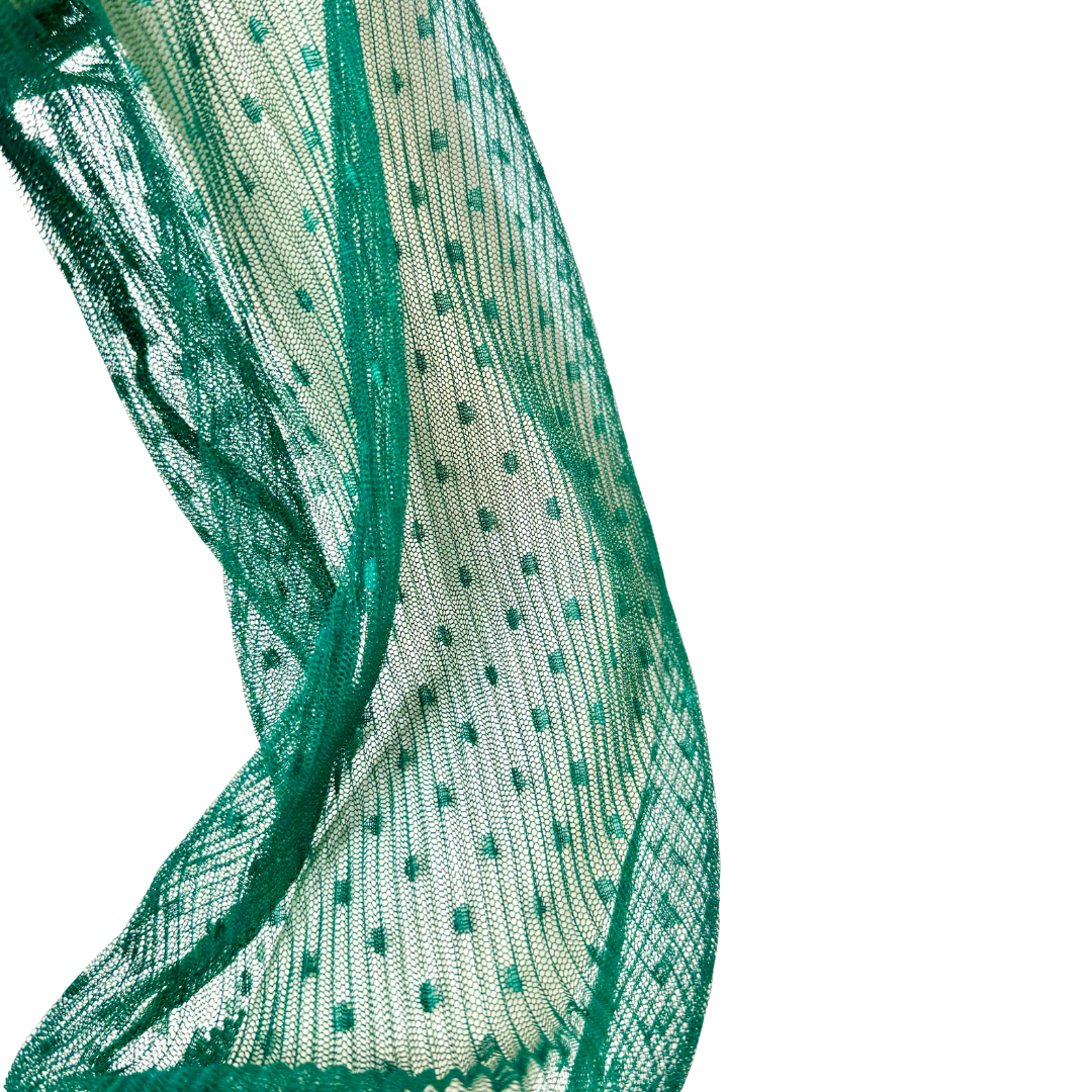 Vestido corto con mangas mesh