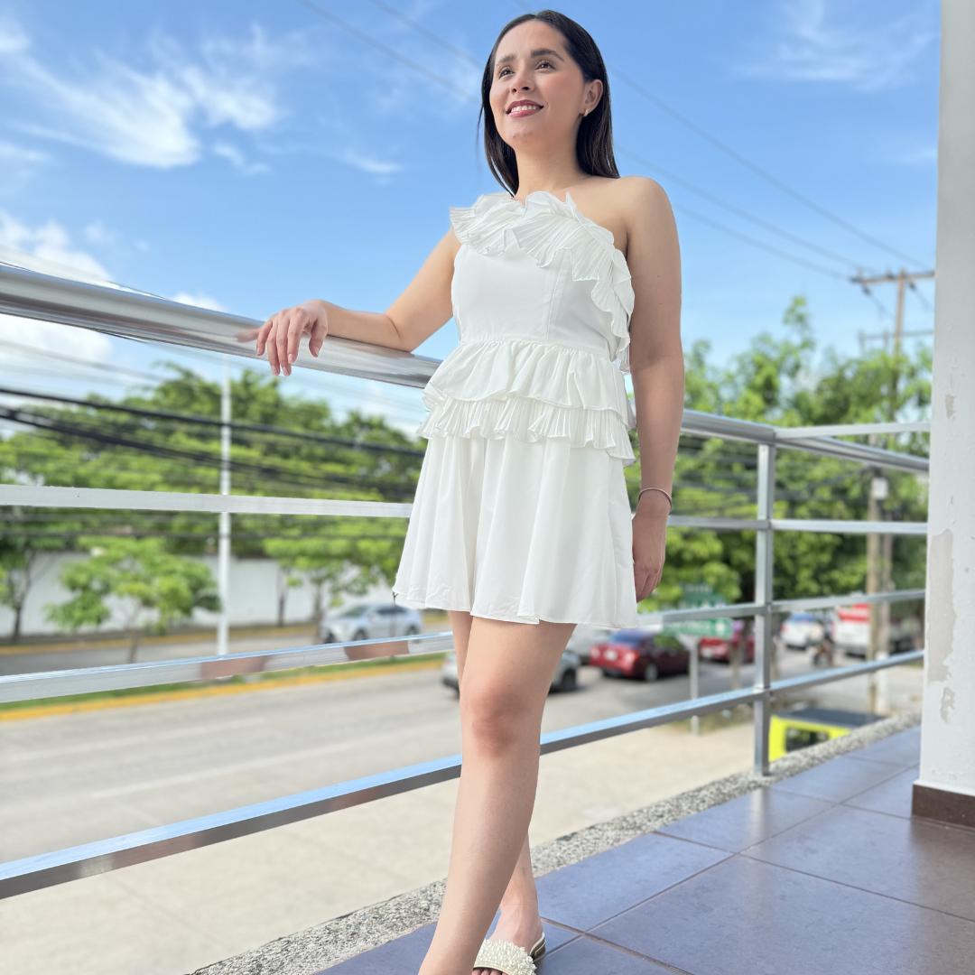 Jumpsuit blanco con olanes